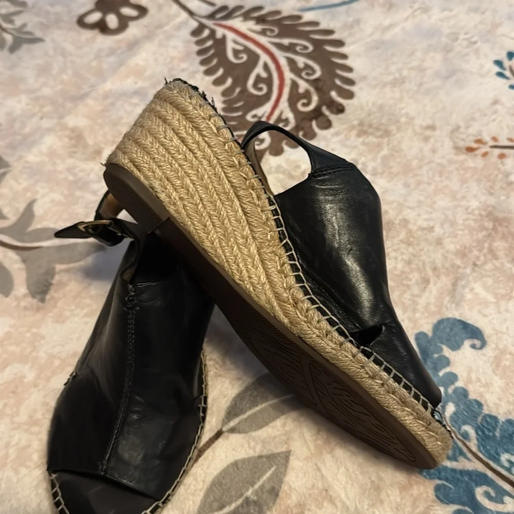 Clark’s Black Leather Women's Sz 9.5 Petrina Meera Artisan Wedge Sandal